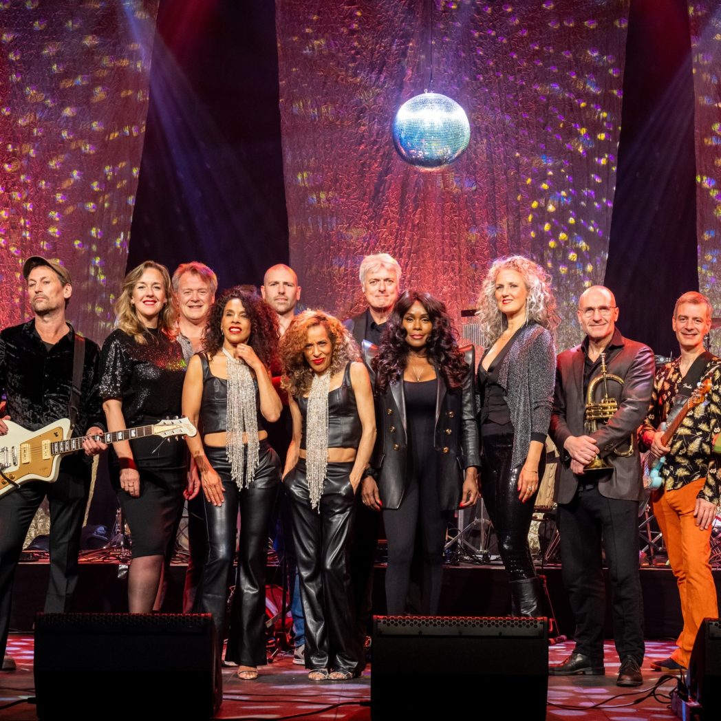 Donna's hot Stuff, Irma Derby treden op in de Haarlemse Patronaat, 3 november 2024.